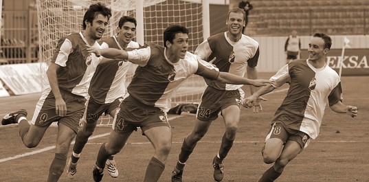 Fenomenalni Kačar (www.fcvojvodina.co.yu)